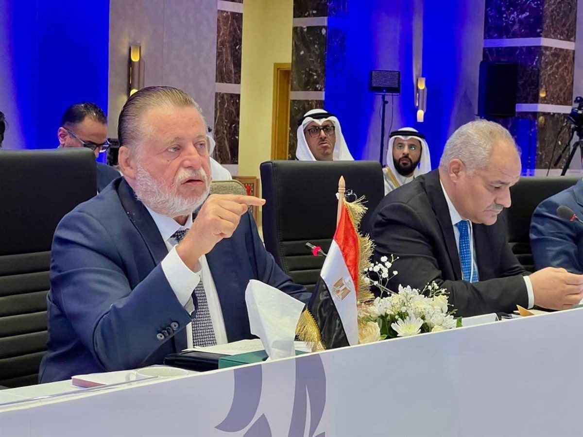 محافظ البنك المركزي المصري يشارك في اجتماعات تونس
