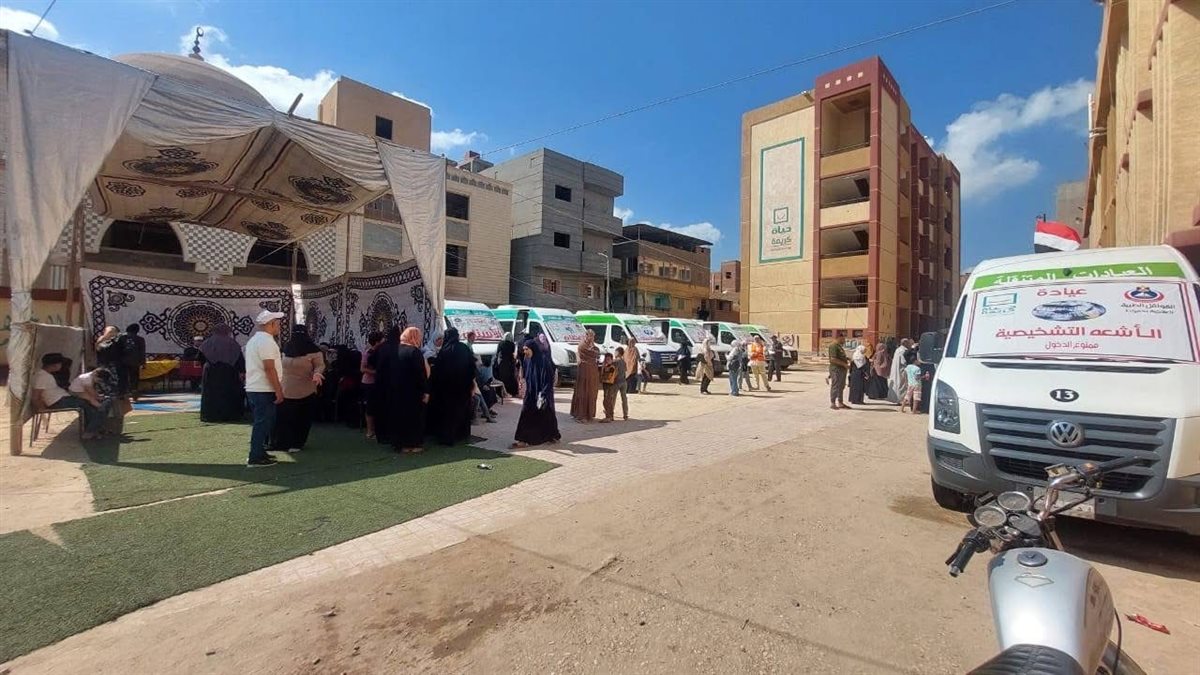 قافلة طبية مجانية تقدم خدمات متعددة بكفر سعد في دمياط