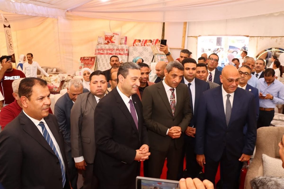 معرض صنع في دمياط يفتح أبوابه بمحافظة السويس لدعم الأثاث الدمياطي