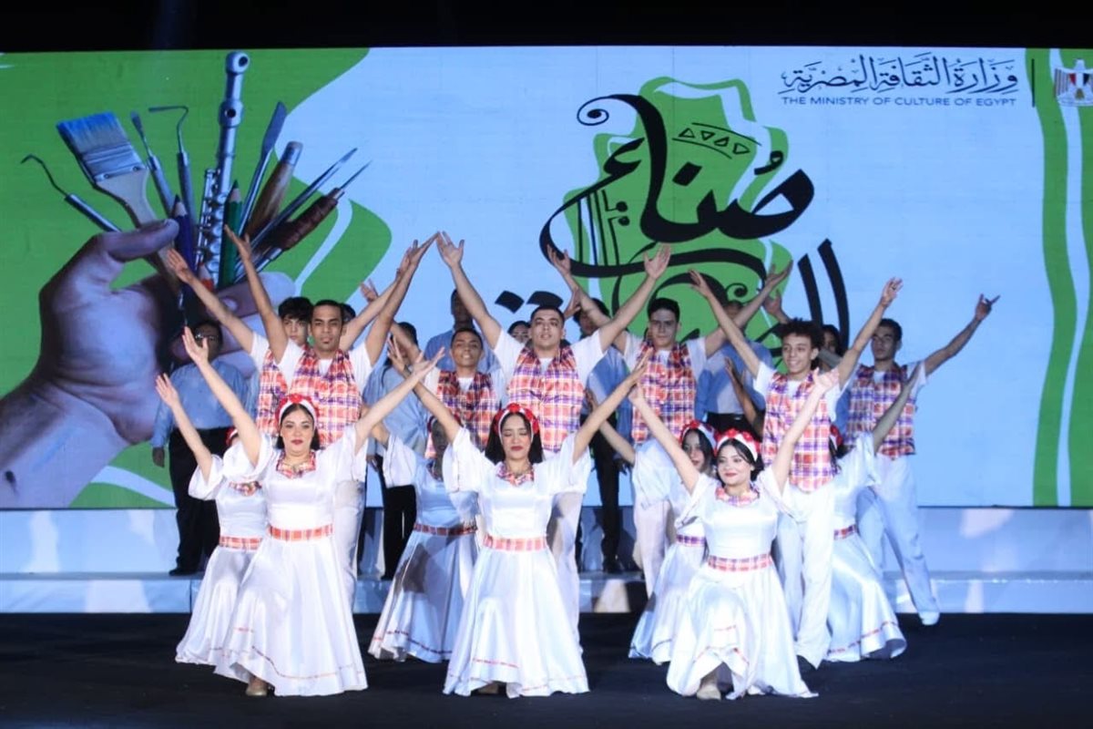 وزير الثقافة يعلن تدشين مشروع صناع المهارة بالقاهرة