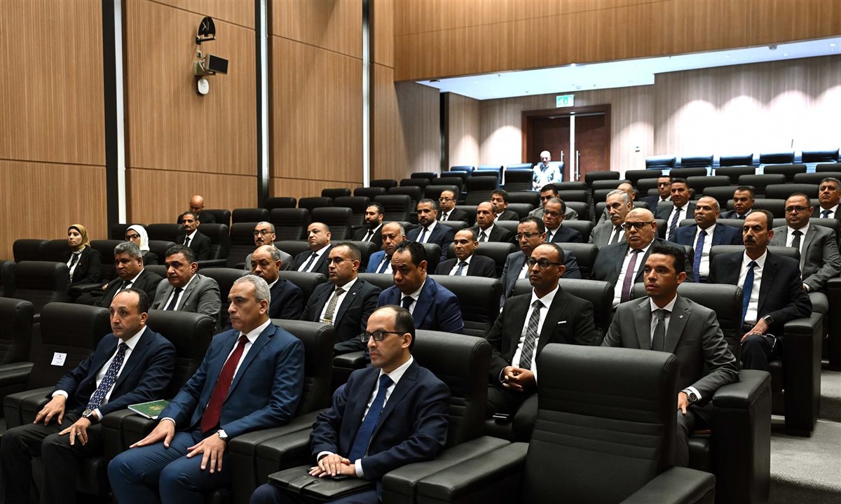 مدبولي يجتمع برؤساء أجهزة المدن الجديدة