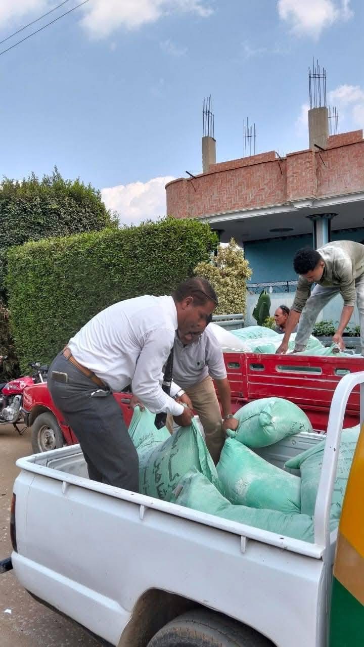 ضبط 20 طن سكر ودقيق فاخر مجهول المصدر خلال حملات تفتيشية بالمنوفية