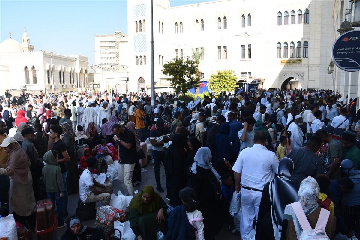 وزارة النقل المصرية تواصل دعم الأشقاء السودانيين