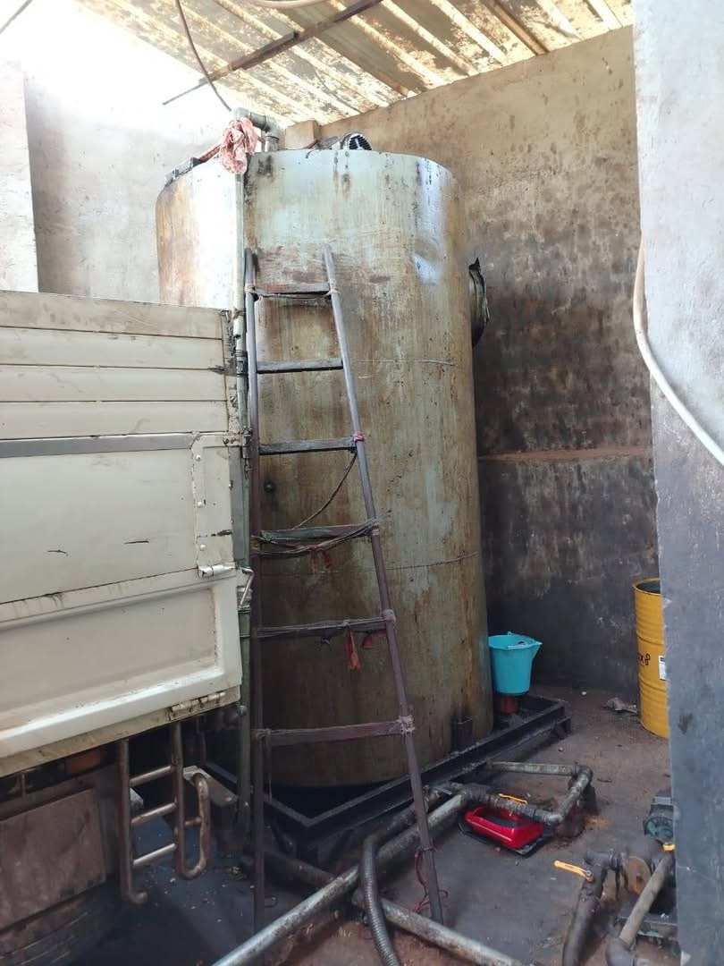 محافظة الجيزة تضبط زيوت سيارات مغشوشة بالبدرشين