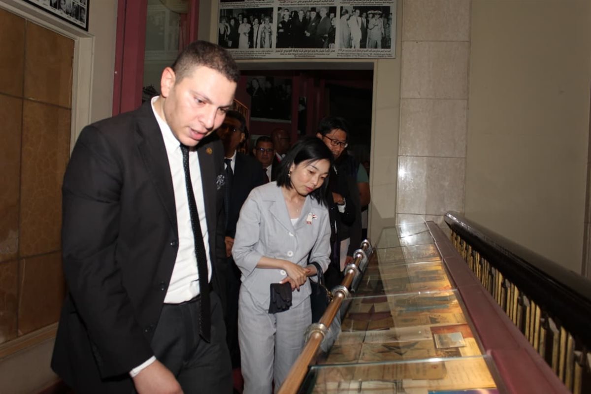 جانب من جولة الأميرة داخل متحف دار الأوبرا المصرية