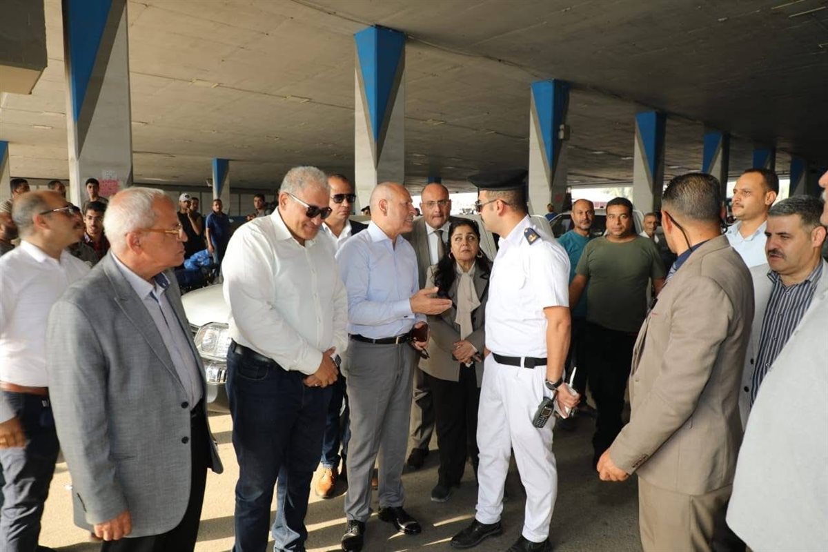 حملة موسعة للقضاء على المواقف العشوائية