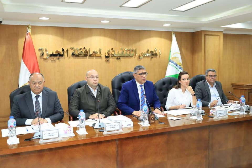 775 لجنة لاستقبال الناخبين في الجيزة