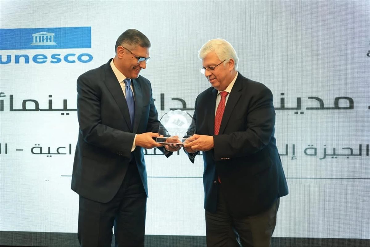 الجيزة تعتمد شعارًا يجسد تاريخها الحضاري