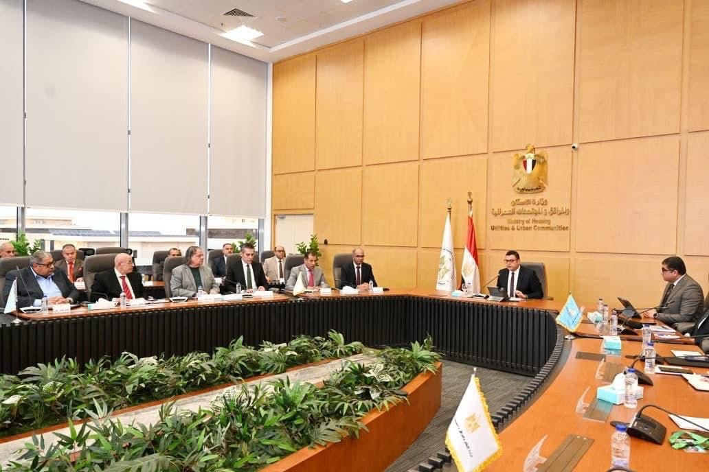 وزير الإسكان يصدر تكليفات لشركات المياه