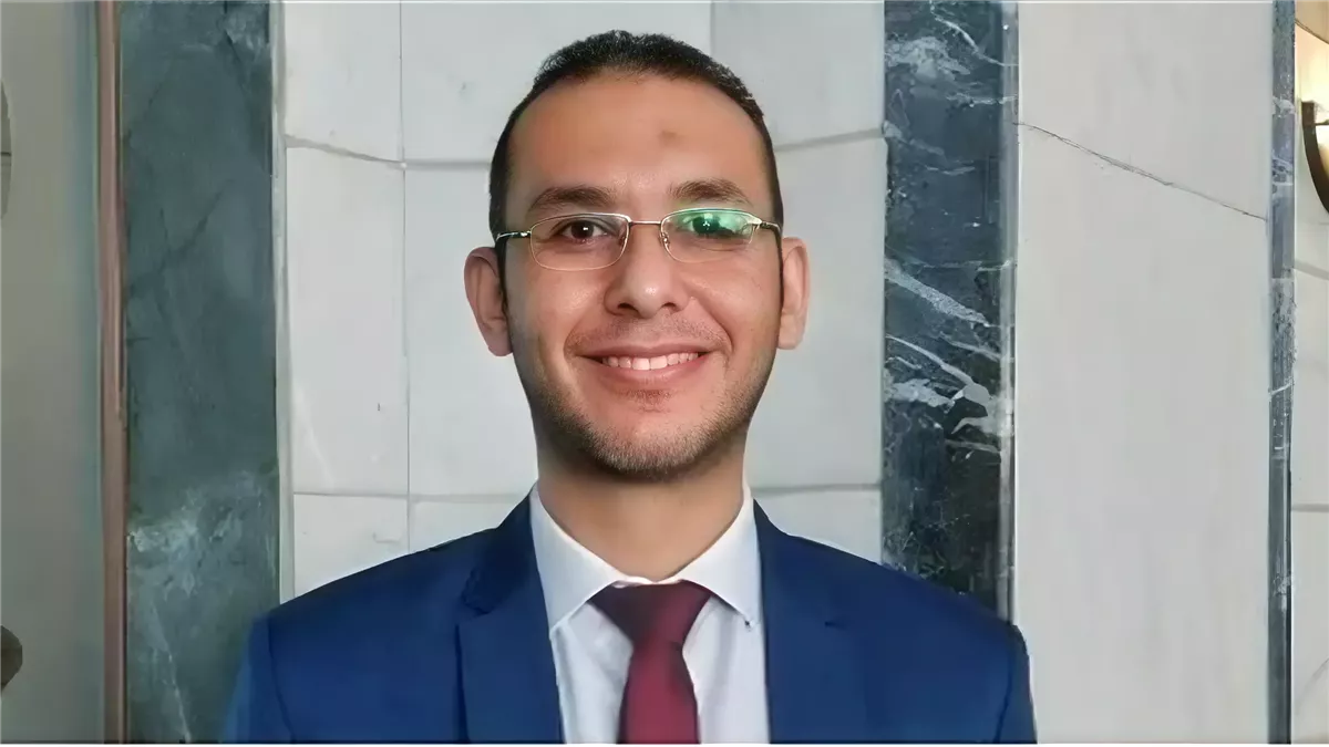 أحمد عزت يؤكد ضرورة رقابة الإعلام الطبي
