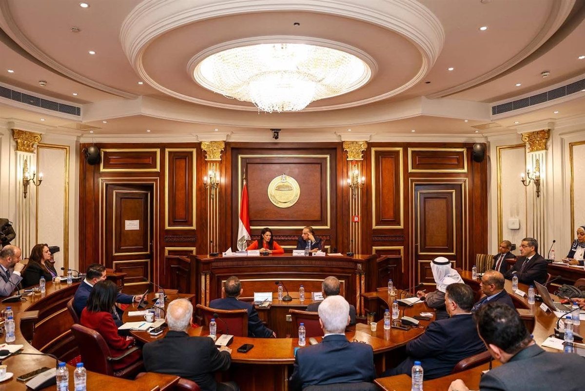 رانيا المشاط تستعرض أمام الشيوخ تطورات تمويل التنمية