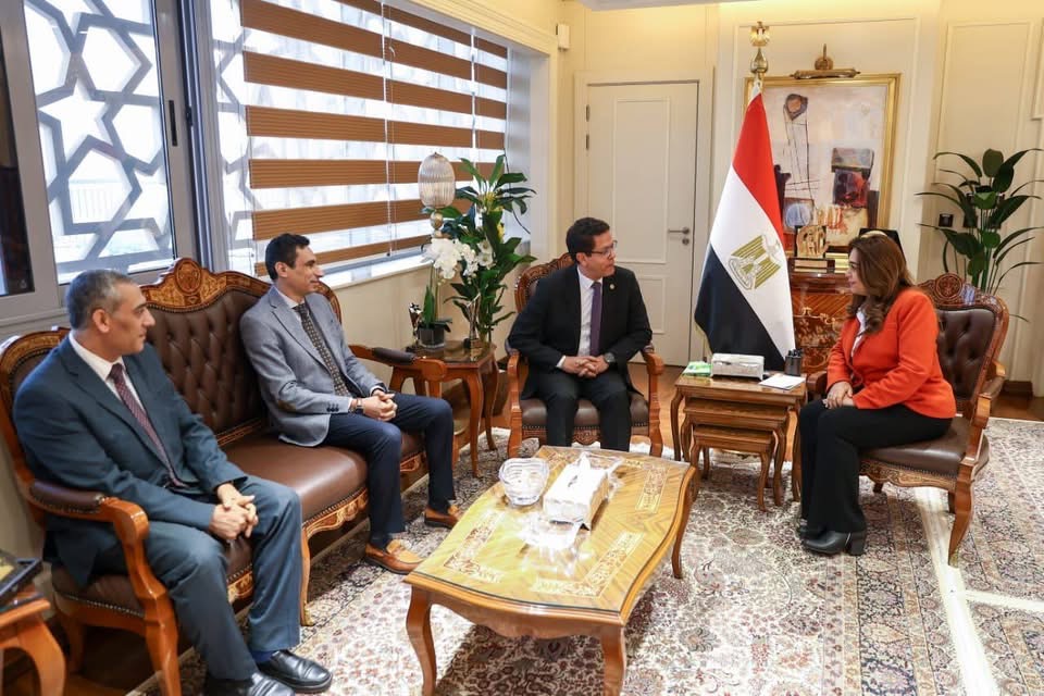 شراكة بين مركز سقارة وجامعة بنها لإعداد قيادات محلية مؤهلة