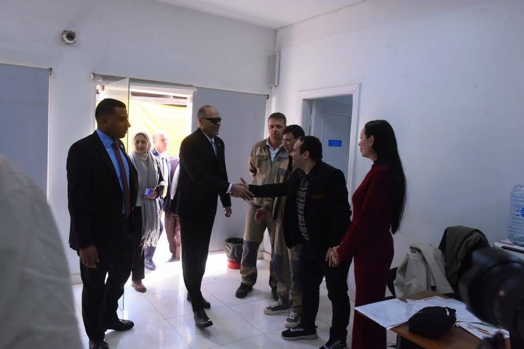 وزير العمل يشهد التقديم على فرص عمل حقيقية داخل مشروع الضبعة النووية