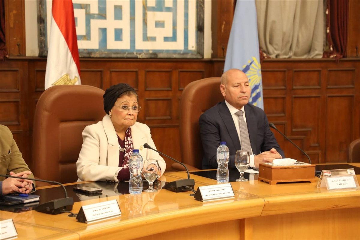 محافظ القاهرة يشهد اجتماع المجلس الإقليمي للسكان