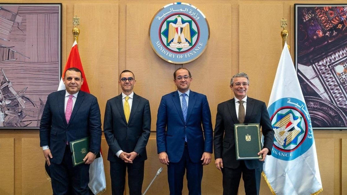 تنسيق مشترك بين الجمارك والتمثيل التجاري لتسريع التخليص الجمركي
