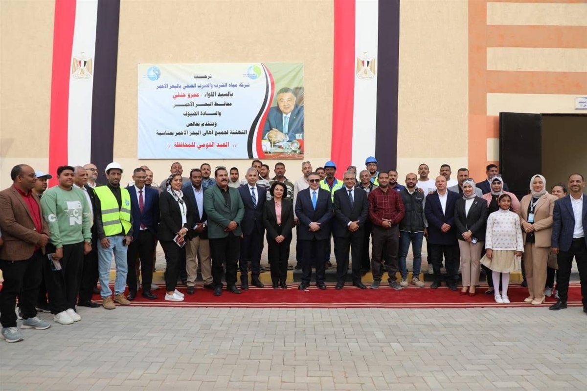 اللواء عمرو حنفي يفتتح توسعات مياه الغردقة
