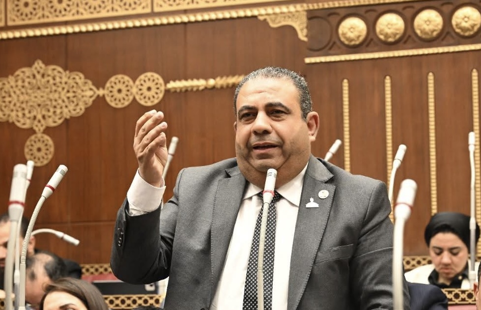 أيمن الصفتي يطالب بتقنين معاهد طلاب الشهادة الإعدادية