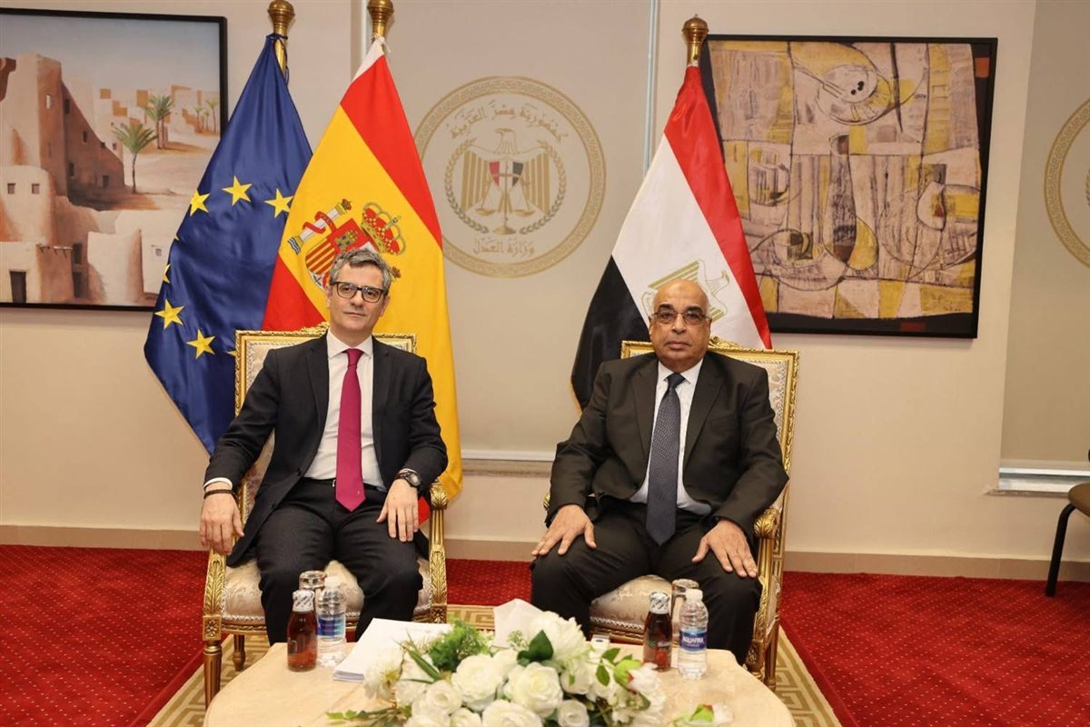 وزير العدل يوقع اتفاقيتين للمساعدة القضائية وتسليم المجرمين مع إسبانيا