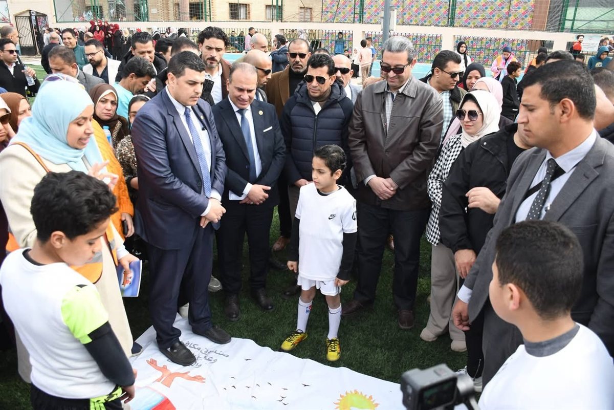 جولة وزير الرياضة وافتتاح ملاعب خماسية