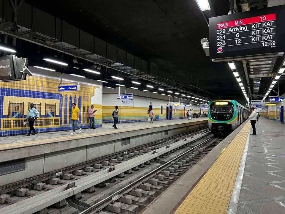 وزارة النقل تفعل الدفع بالفيزا في الخط الثالث والقطار الكهربائي الخفيف