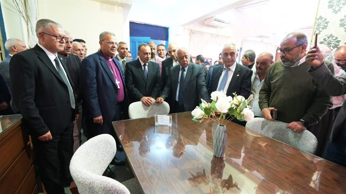 افتتاح معرض «إطسا وود» للأثاث بأسيوط