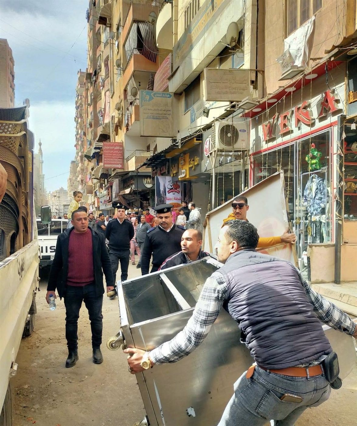 محافظة الجيزة ترفع 950 حالة إشغال