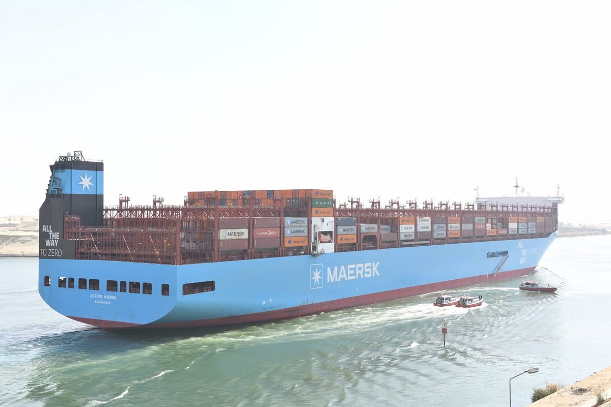 عبور سفينة الحاويات ASTRID MAERSK
