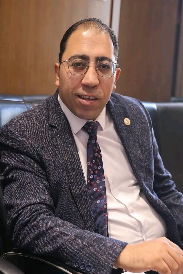 بسام الصواف يطالب بحسم ملف حملة الماجستير والدكتوراه