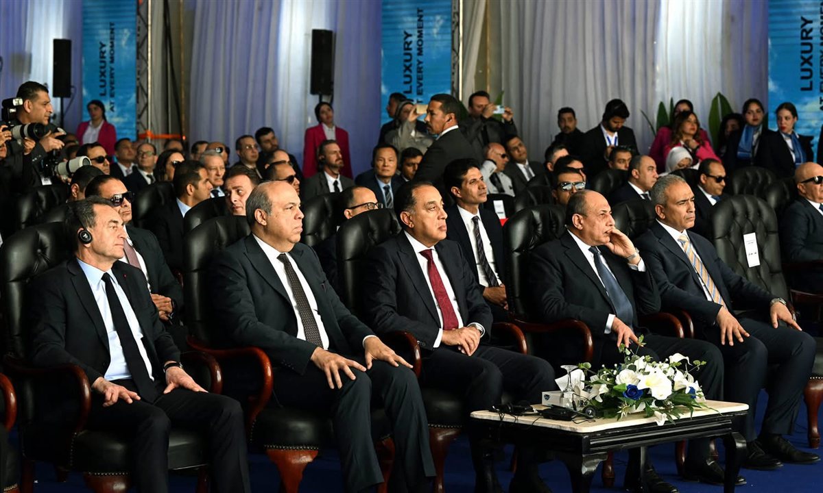 احتفالية وزارة الطيران المدني بمطار القاهرة الدولي