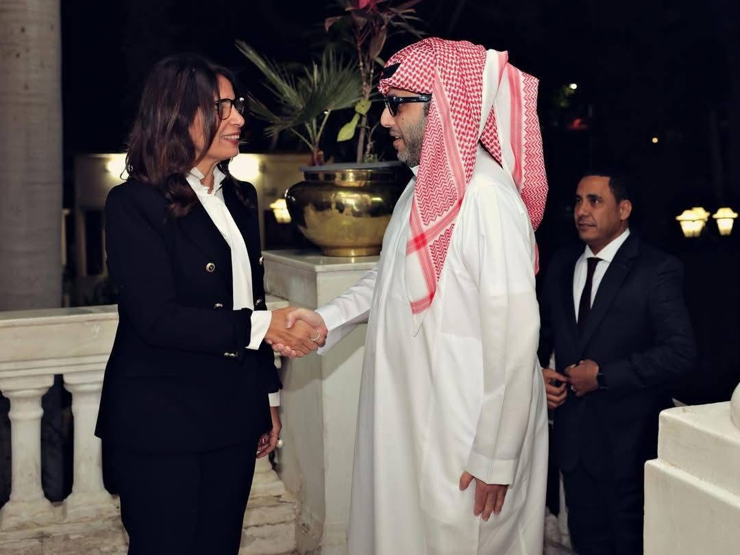 وزيرة الثقافة تستقبل المستشار تركي آل الشيخ