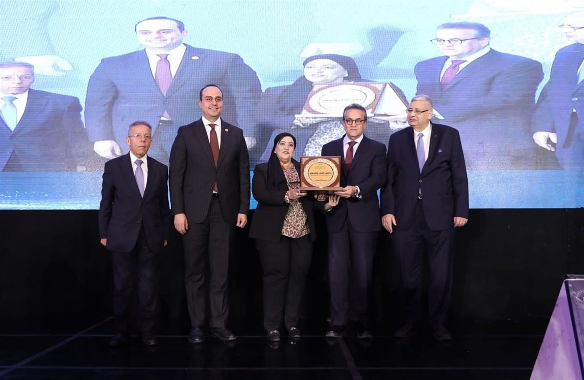 إشادة رسمية بجهود الأطباء ودعم مستمر للمنظومة الصح