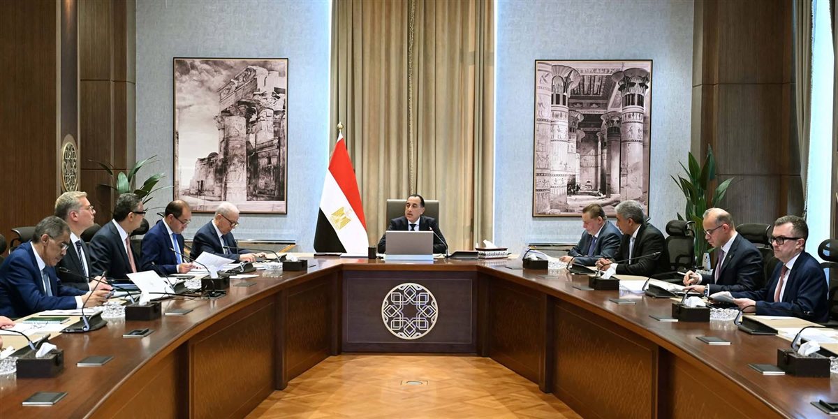 مدبولي يترأس اجتماع الأزمات لمواجهة تداعيات التصعيد الإقليمي