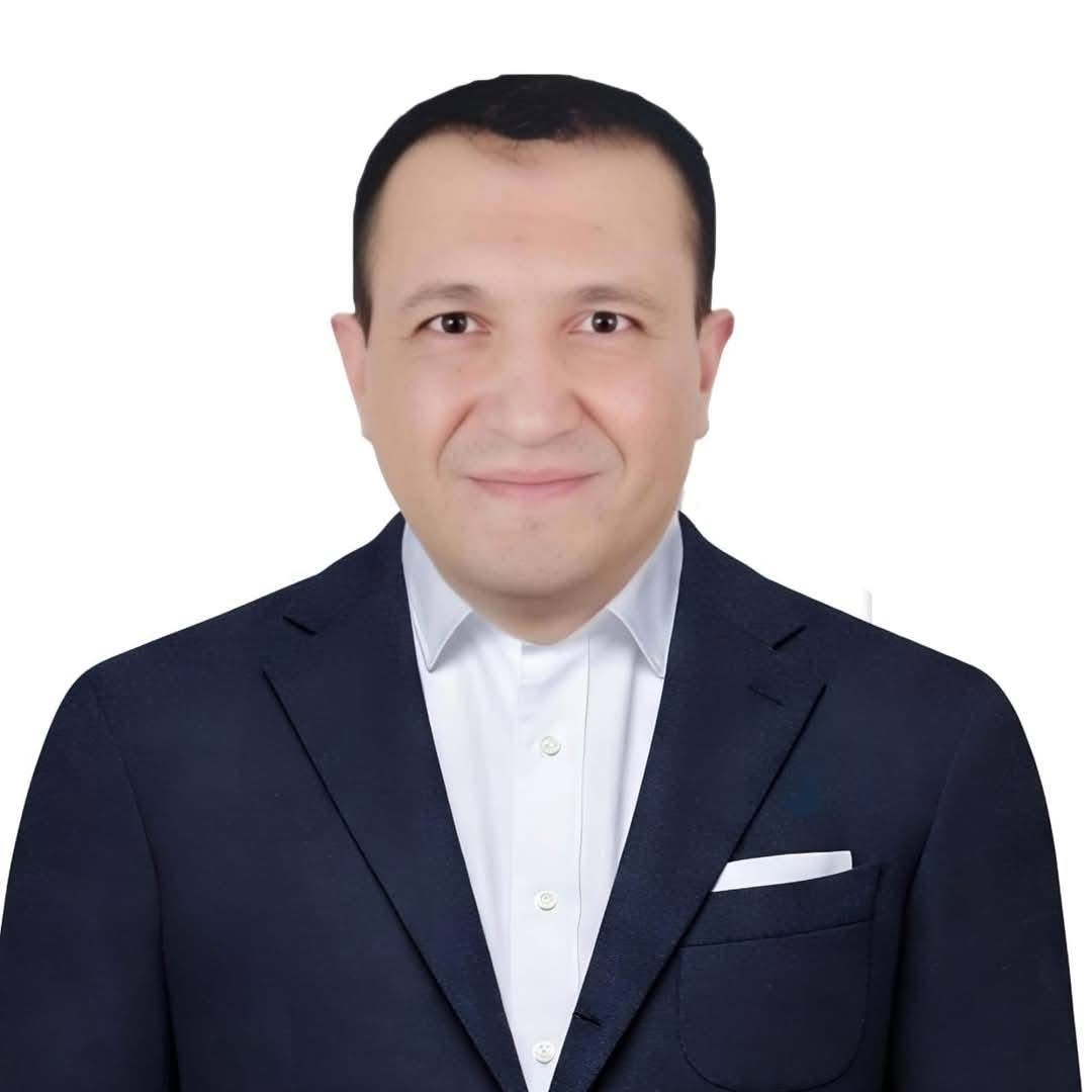 احمد حسين الصادق رئيس مصلحة الضرائب العقارية