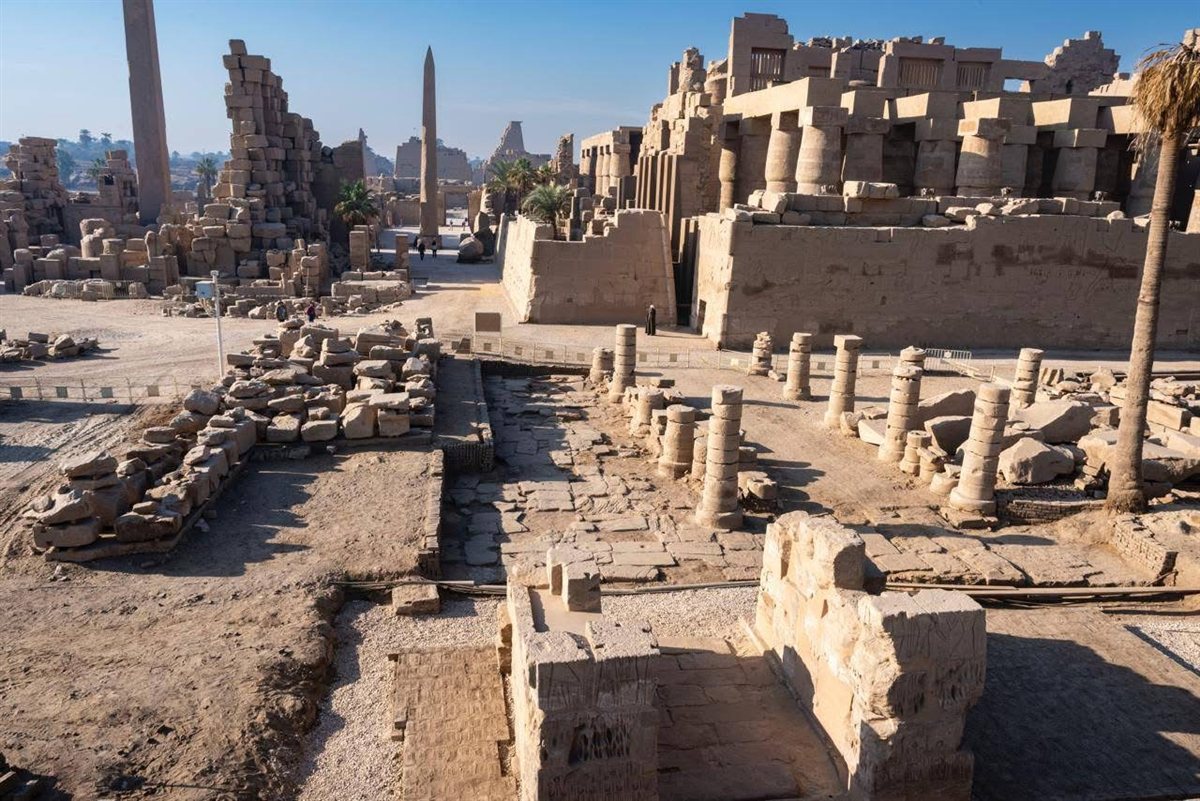 معابد الكرنك تشهد ترميم بوابة رمسيس الثالث واكتشافًا