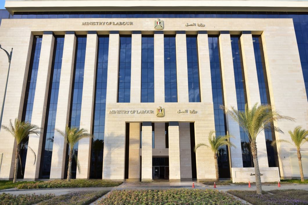 وزارة العمل تعرض جهود تطوير منظومة التدريب المهني