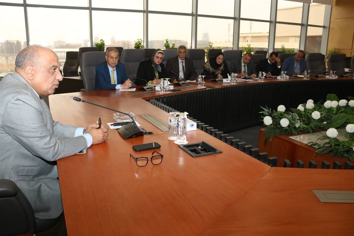 اجتماع وزارة الكهرباء لمناقشة استقرار الشبكة القومية