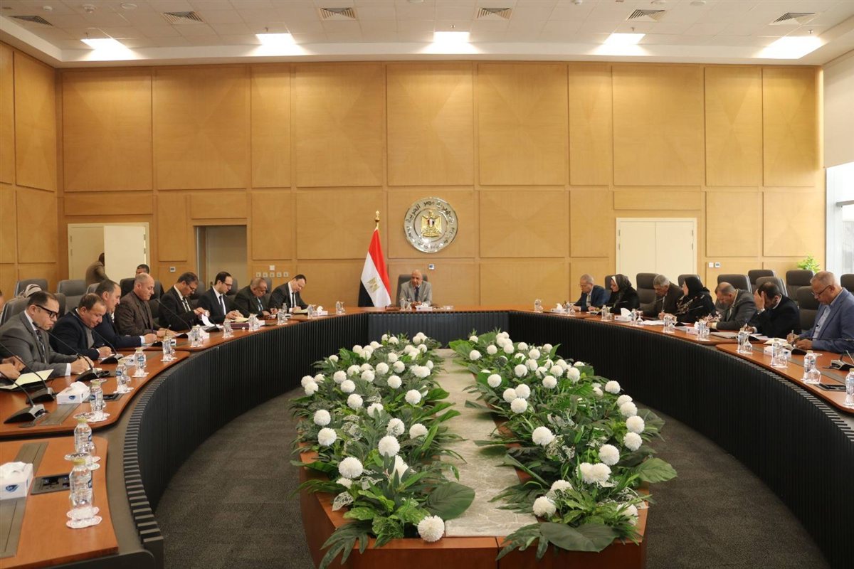 اجتماع متابعة خطة التشغيل وترشيد الاستهلاك