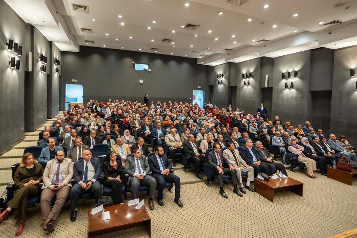 قيادات مصلحة الضرائب تناقش خطوات تطبيق التسهيلات الضريبية