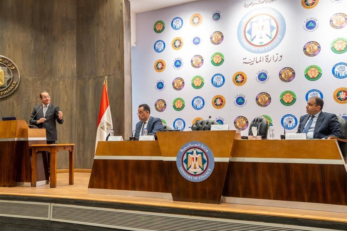 وزير المالية يعلن عن التسهيلات الضريبية للمواطنين
