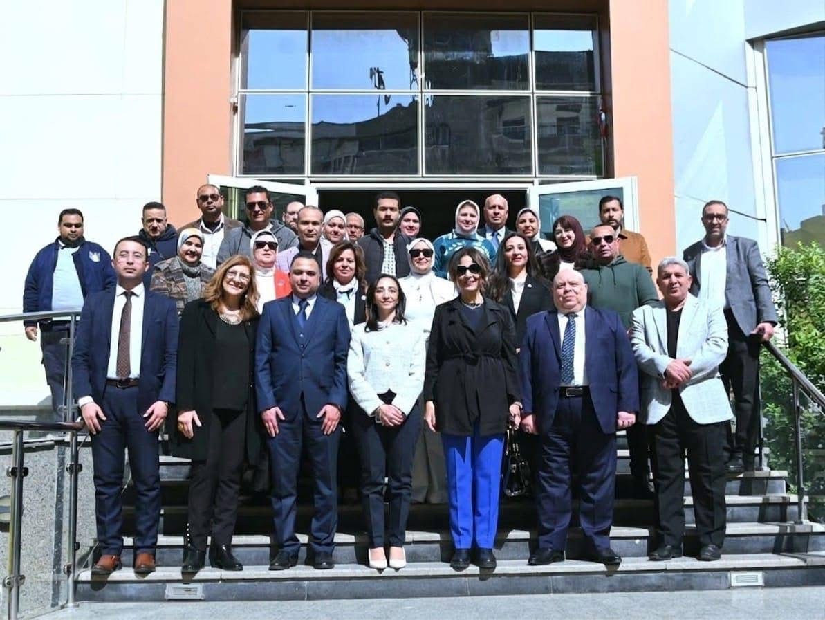 وزيرة الثقافة ومحافظ البحيرة تتفقدان عددًا من الصروح الثقافية في دمنهور