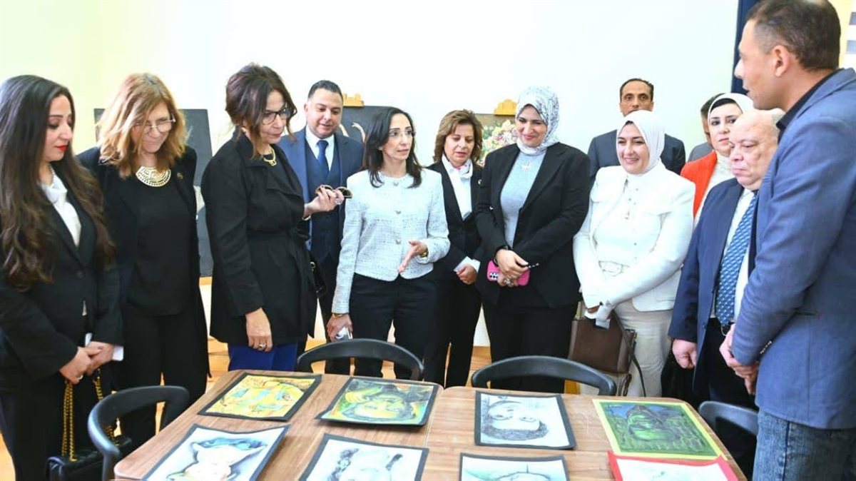 وزيرة الثقافة ومحافظ البحيرة تتفقدان الصروح الثقافية في دمنهور