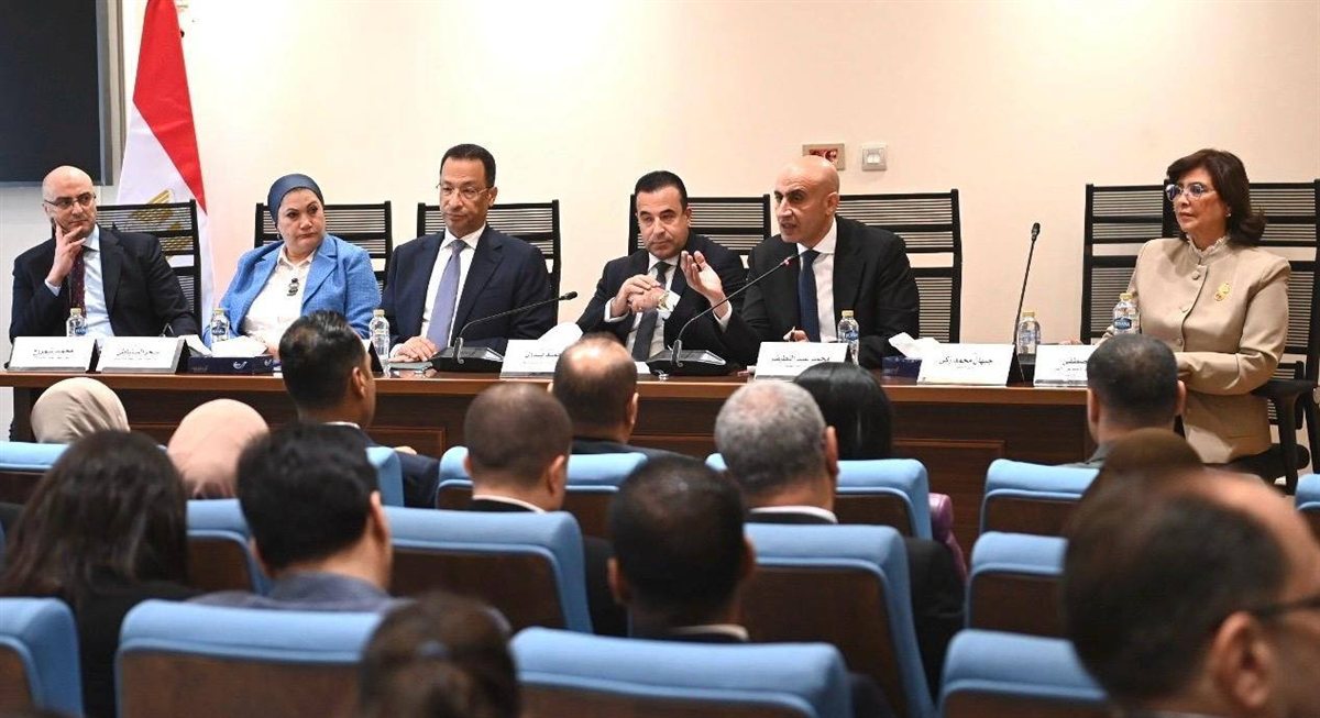 مجلس النواب يبحث تنظيم وسائل التواصل الاجتماعي
