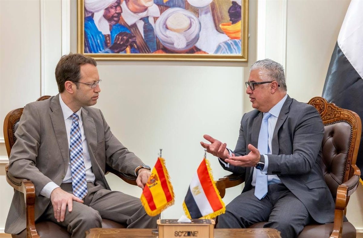 تعاون مصري إسباني جديد داخل اقتصادية قناة السويس