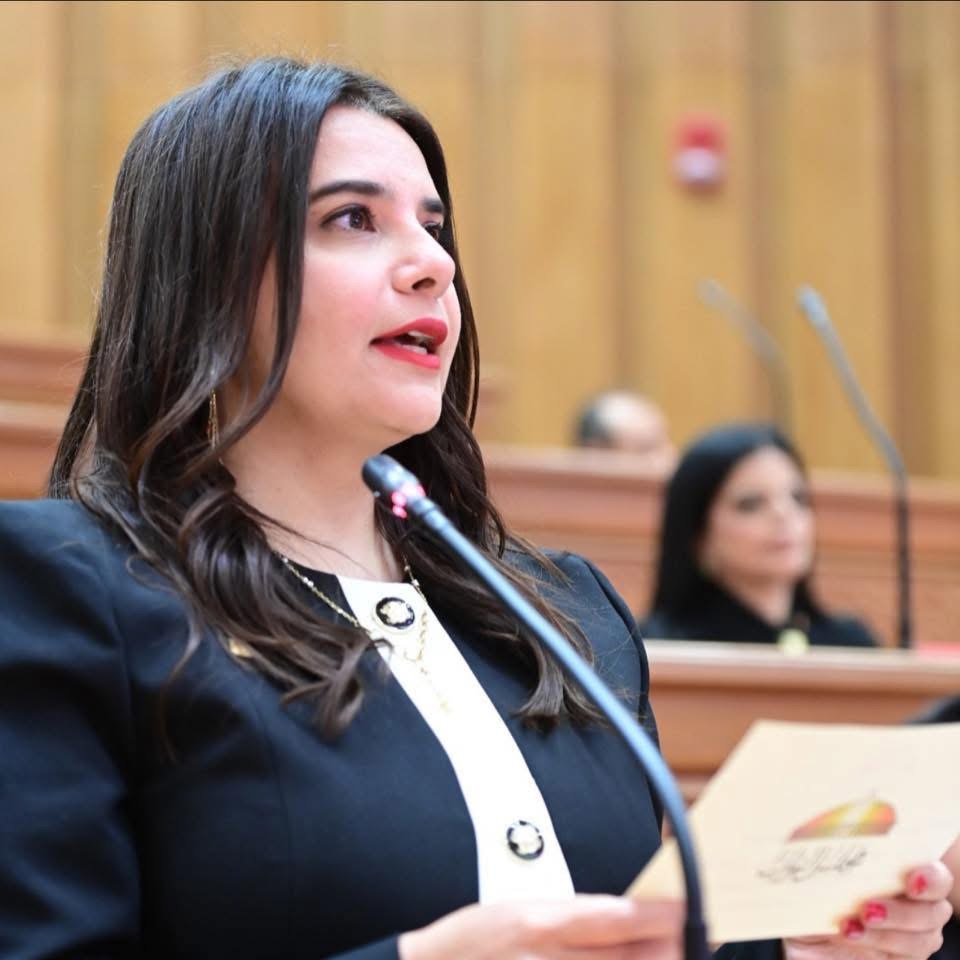 النائبة سحر البزار تطالب بمراجعة تقييم السمع الحالي
