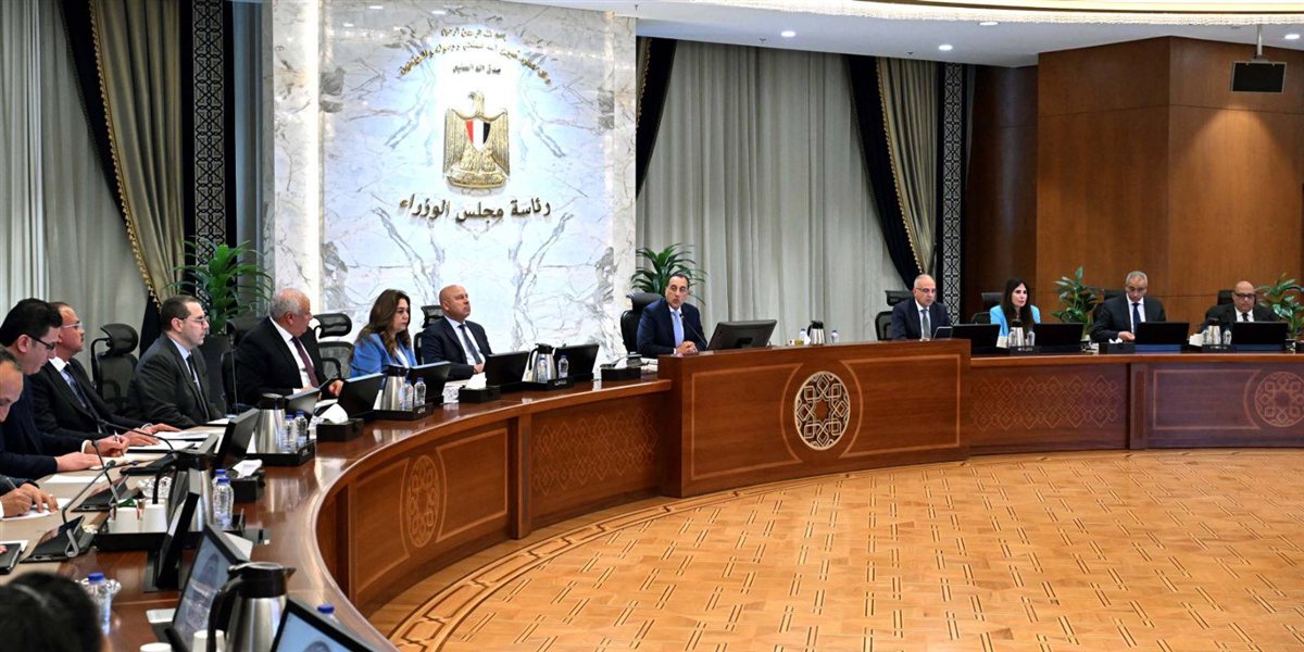 مدبولي يتابع مشروعات التنمية السياحية