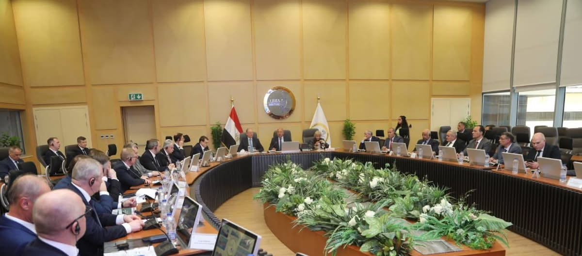مباحثات مصرية روسية لإنشاء ممر لوجستي وتطوير النقل البحري