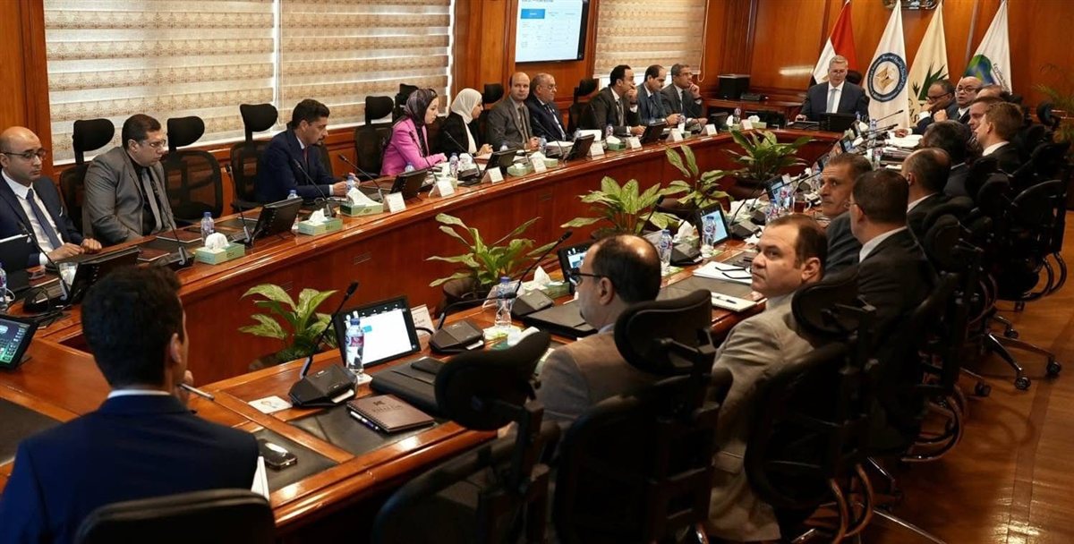 وزير البترول يوجه بتسريع الحفر والاستكشاف في حقول خالدة