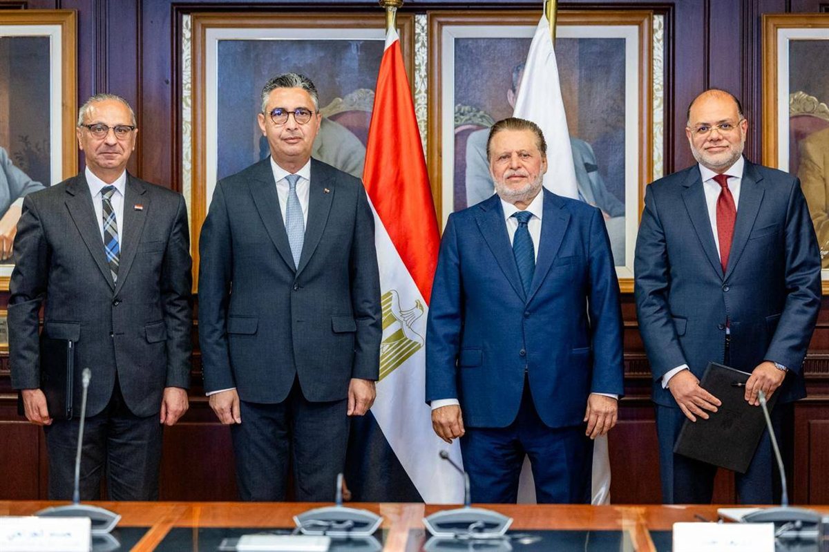 وزير التموين والتجارة الداخلية يدعم تطوير السجل التجاري