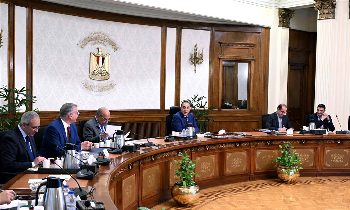 خطة حكومية لتعزيز الصناعة المصرية عبر الطاقة المتجددة