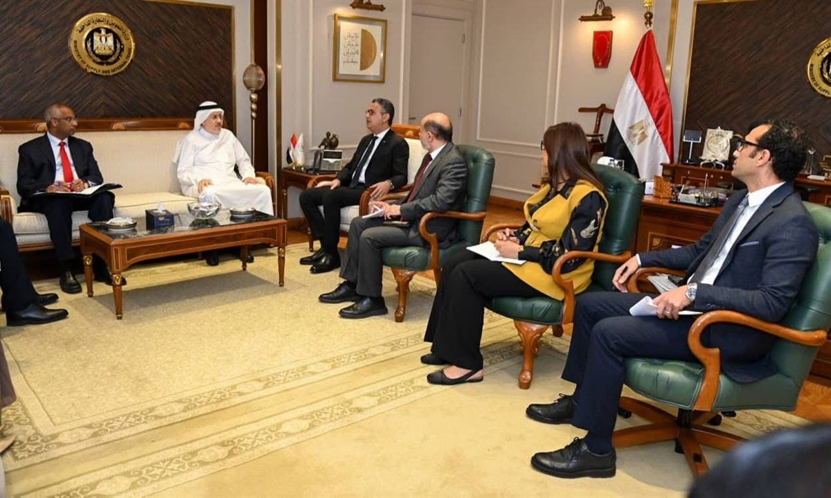 وزارة التموين توسع تعاونها مع المؤسسة الإسلامية لتمويل التجارة